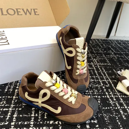 ロエベ カジュアルシューズ