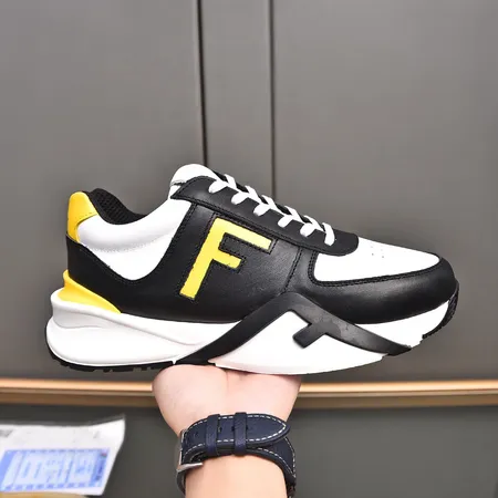 フェンディ スニーカー