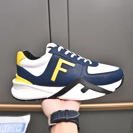 フェンディ スニーカー