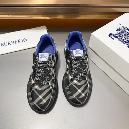 バーバリー ス カジュアルシューズ