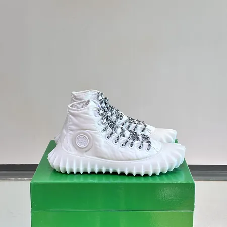 ボッテガ ヴェネタ カジュアルシューズ