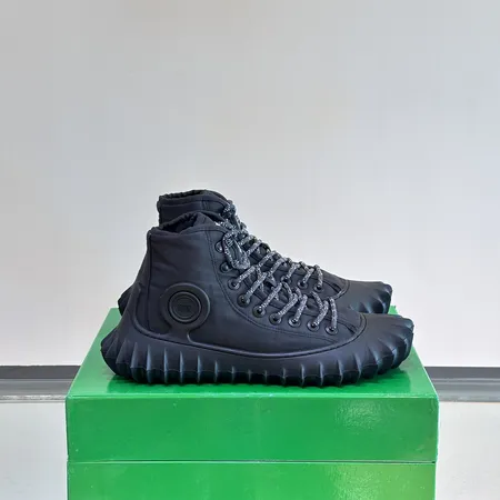 ボッテガ ヴェネタ カジュアルシューズ