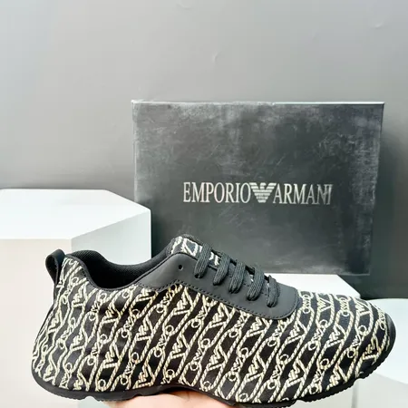 アルマーニ スニーカー