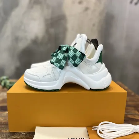 ルイヴィトン スニーカー