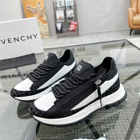 ジバンシィ スニーカー