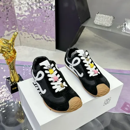 ロエベ カジュアルシューズ