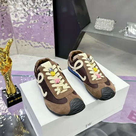 ロエベ カジュアルシューズ