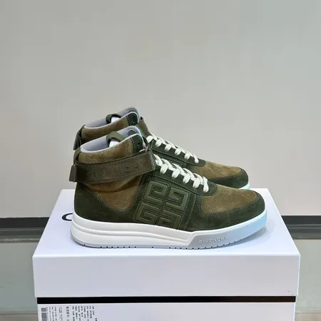 ジバンシィ スニーカー