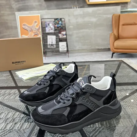 バーバリー ス スニーカー