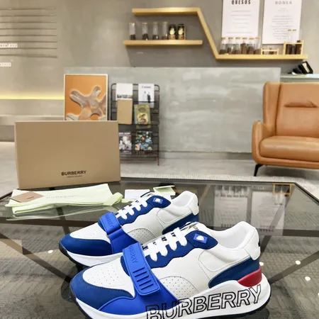 バーバリー ス スニーカー