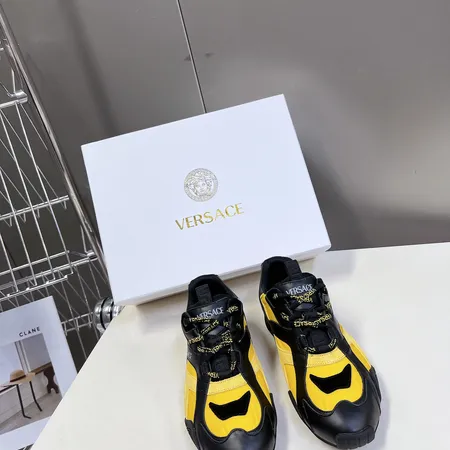 ヴェルサーチ カジュアルシューズ