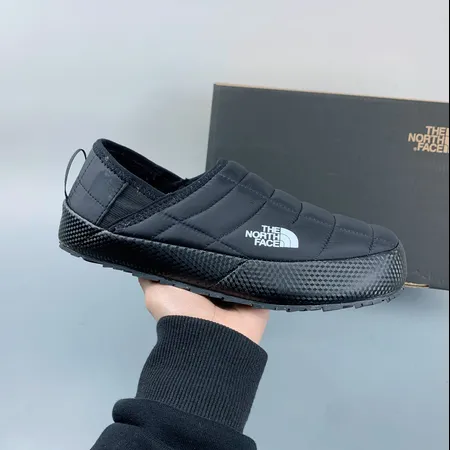 ノースフェイス カジュアルシューズ