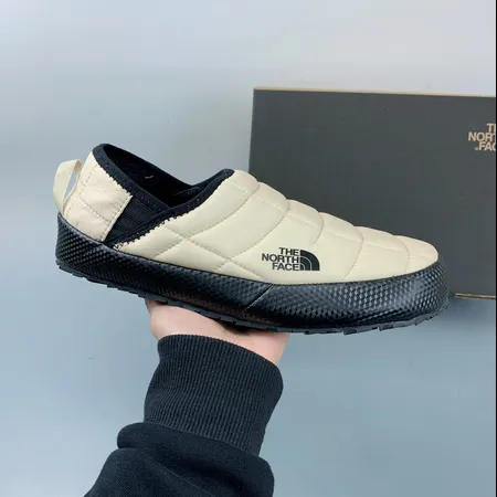 ノースフェイス カジュアルシューズ