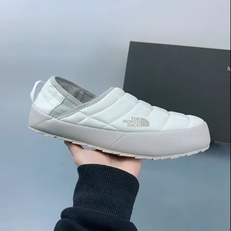 ノースフェイス カジュアルシューズ