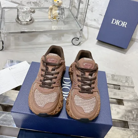 ディオール スニーカー