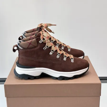 バーバリー ス スニーカー