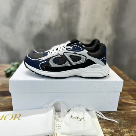 ディオール スニーカー