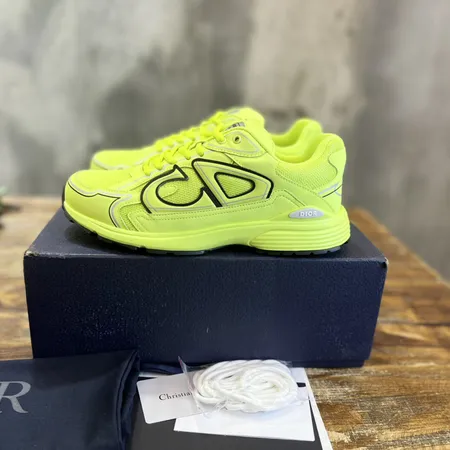 ディオール スニーカー