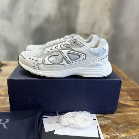 ディオール スニーカー