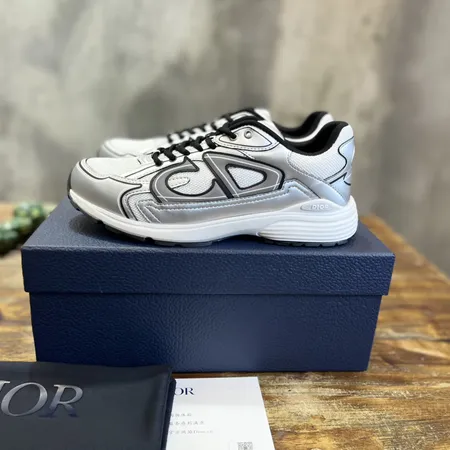 ディオール スニーカー