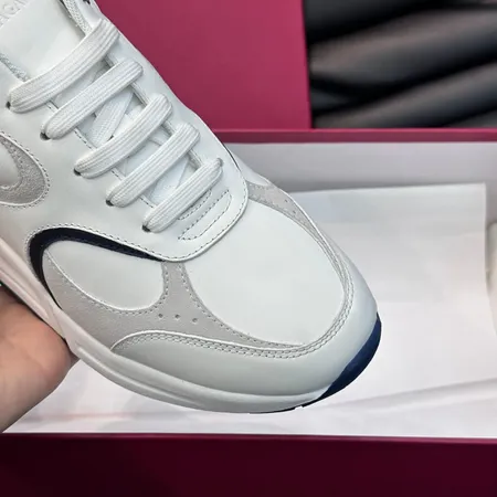 フェラガモ カジュアルシューズ