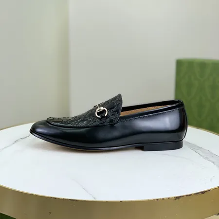 グッチ ビジネスシューズ