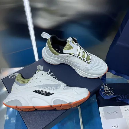 ディオール スニーカー