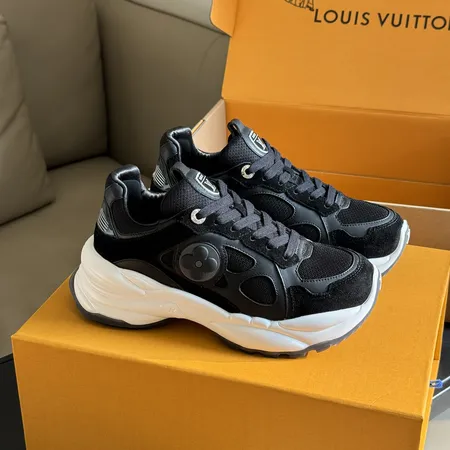 ルイヴィトン スニーカー