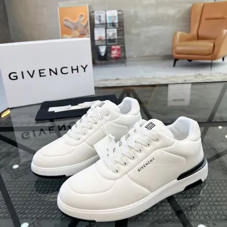 ジバンシィ カジュアルシューズ