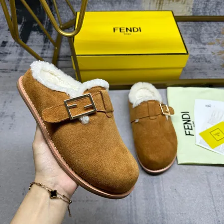 フェンディ スリッパ