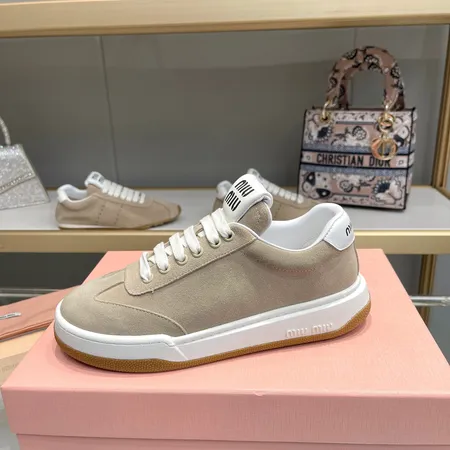 ミュウミュウ カジュアルシューズ