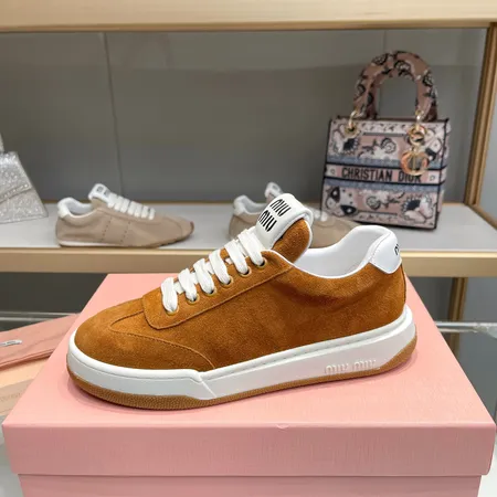 ミュウミュウ カジュアルシューズ