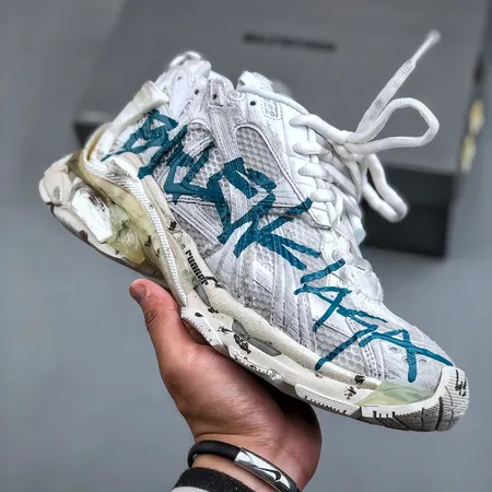 バレンシアガ スニーカー