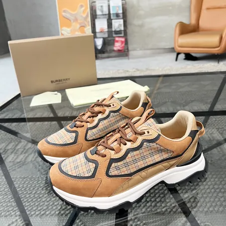 バーバリー ス スニーカー