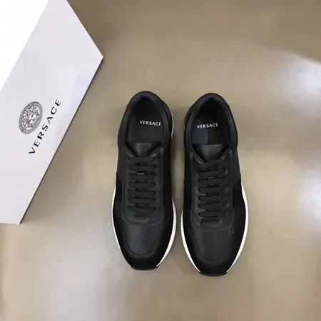 ヴェルサーチ カジュアルシューズ