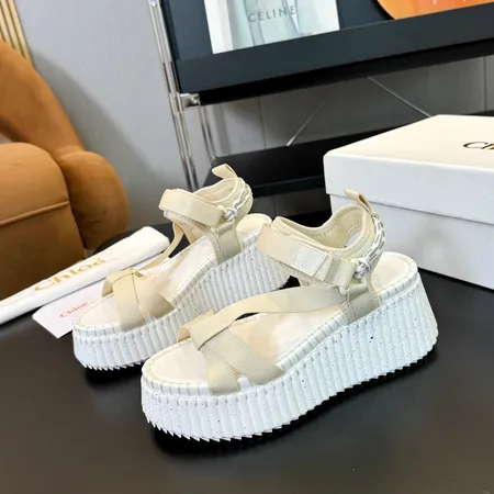 クロエ サンダル