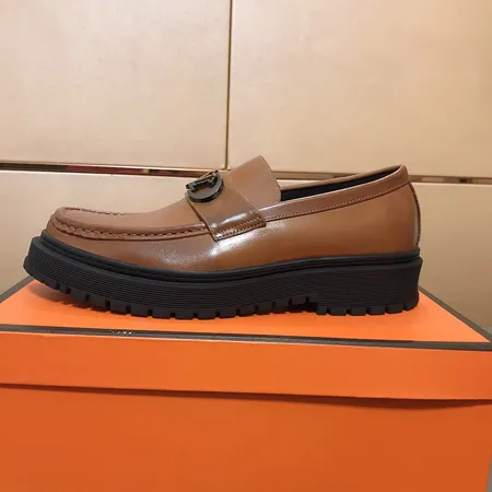 ヴェルサーチ ビジネスシューズ