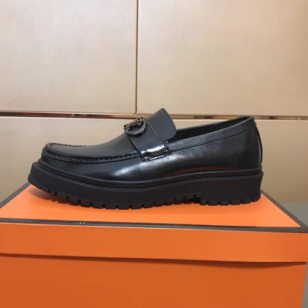 ヴェルサーチ ビジネスシューズ