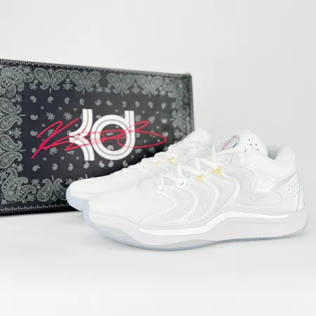 ナイキ スニーカー