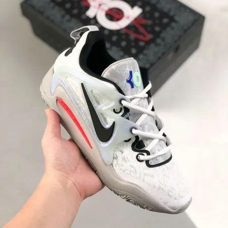 ナイキ スニーカー