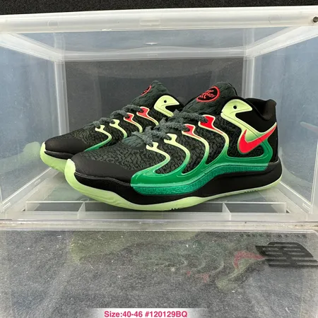 ナイキ スニーカー