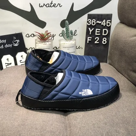 ノースフェイス カジュアルシューズ