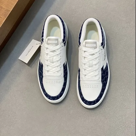 ジバンシィ カジュアルシューズ