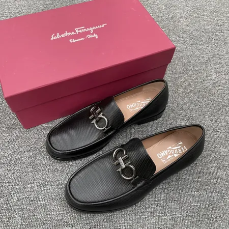 フェラガモ ビジネスシューズ