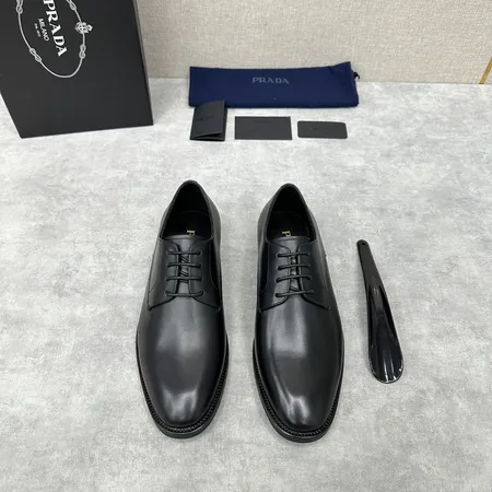 プラダ ビジネスシューズ