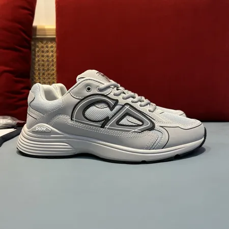 ディオール スニーカー