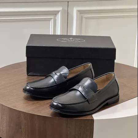 プラダ ビジネスシューズ