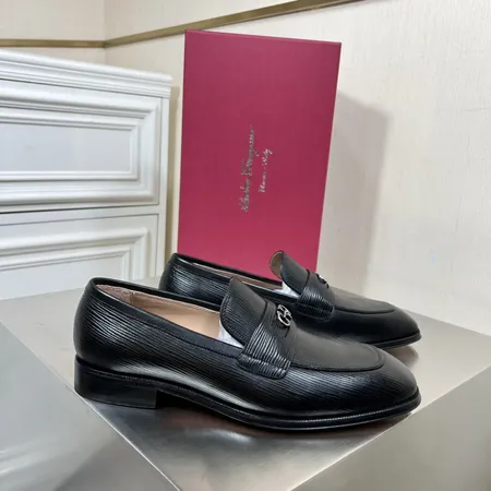 フェラガモ ビジネスシューズ