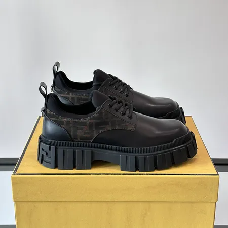 フェンディ ビジネスシューズ