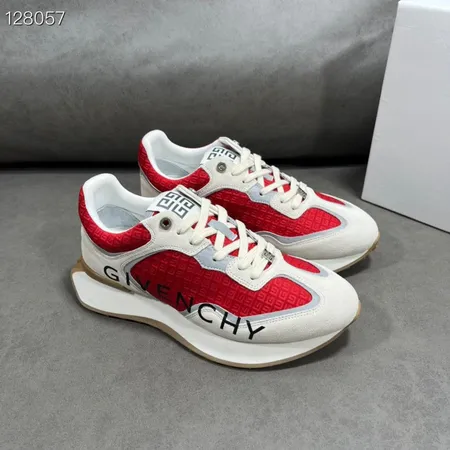 ジバンシィ スニーカー